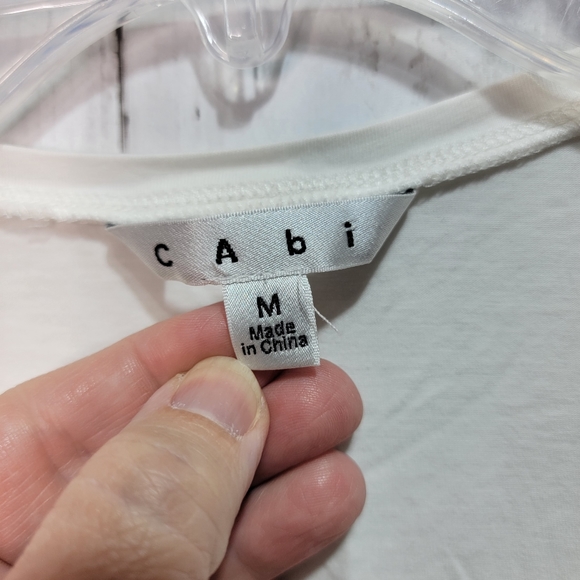 Cabi Women's White Short Sleeve Knit Shirt Tie Size Medium Style #497. - Picture 4 of 6